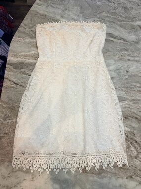 Accidentally in Love Ivory Lace Strapless Dress Size 3 Boho Crochet Fringe Hem